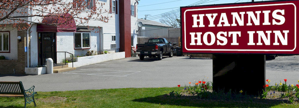 Hyannis Host Inn Esterno foto