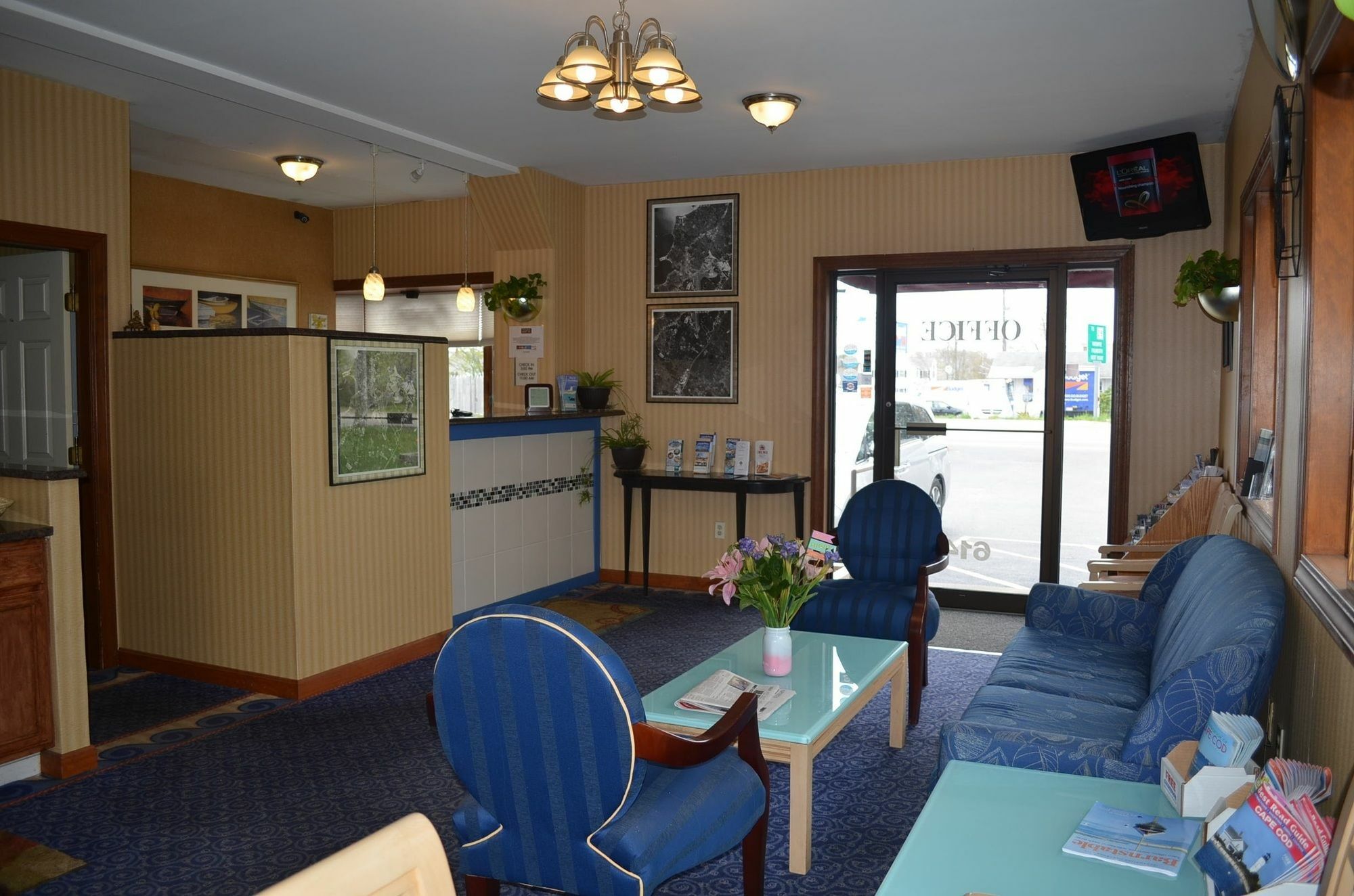 Hyannis Host Inn Esterno foto